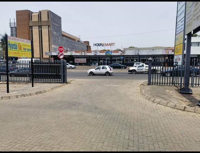 INDUSTRIAL PROPERTY TO RENT IN SILVERTON